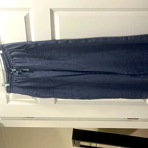 New Inn wide leg crop.  New